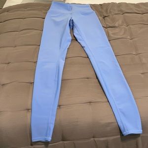 Alo High Waisted Airlift leggings. Blue Skies
